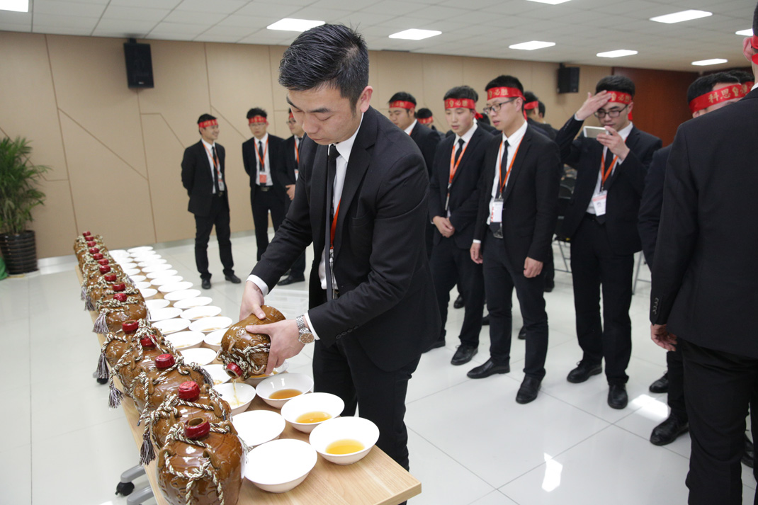 八年磨砺，剑指17——科恩电器2017年誓师大会隆重举行